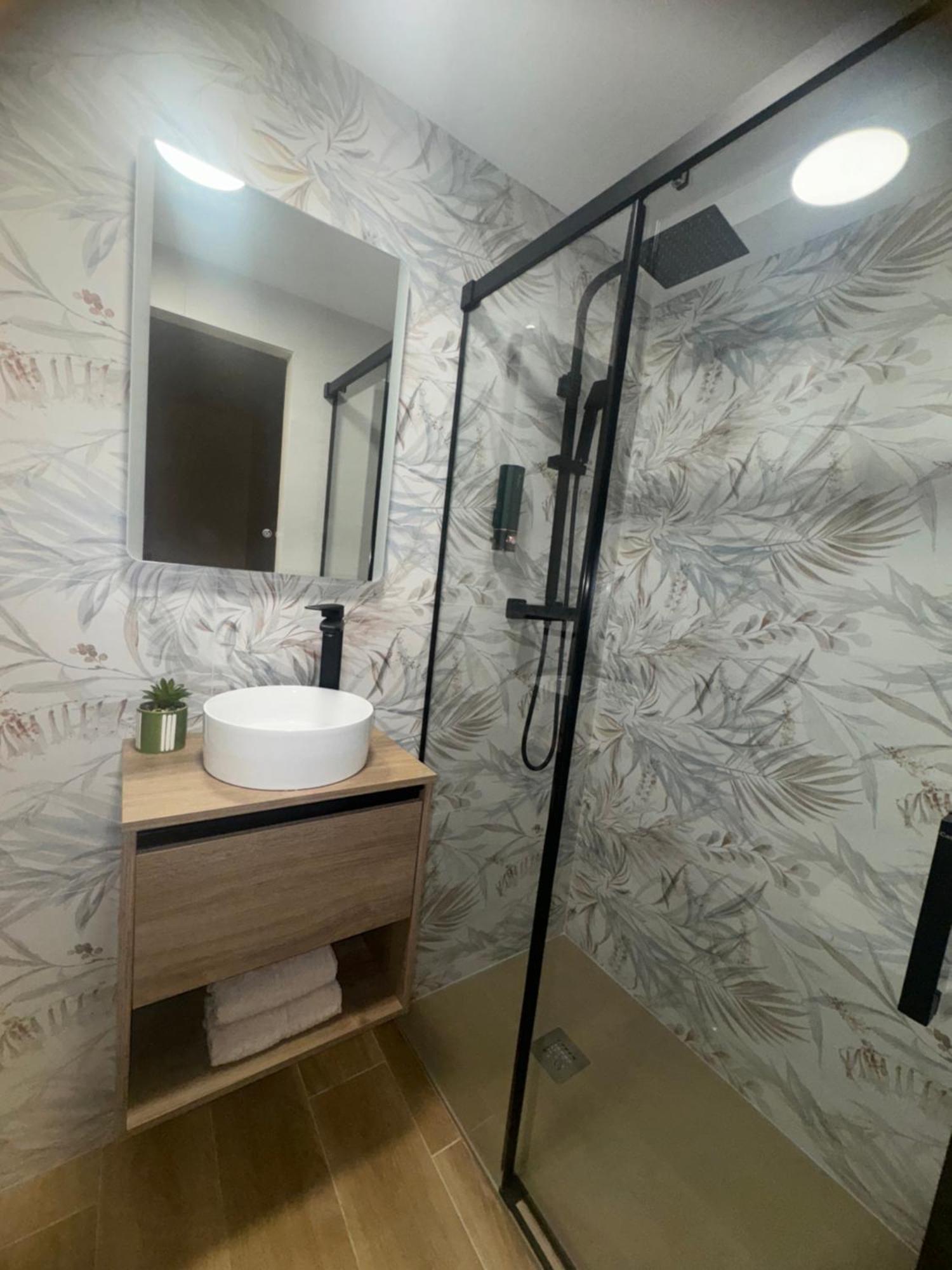 Parking Vigilado Gratis Pleno Centro,Cozy Apartment Granada Picon Center, Recien Reformado 外观 照片